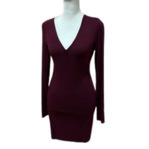 Lulu’s burgundy, v-neck, long sleeve minidress. Size small.